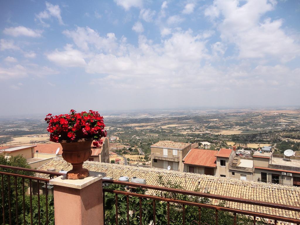 Albergo Villa Nobile キアラモンテ・グルフィ エクステリア 写真